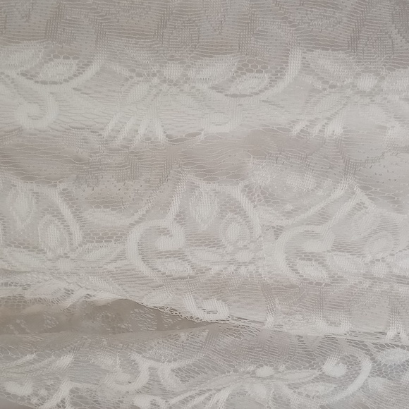 Ellen Weaver pretty white lace dress! - Picture 2 of 6